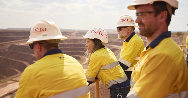 Moody's forecasts steady iron ore pricing