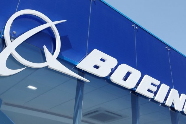 Boeing Plans to Cut About 2,000 Finance, HR Jobs in 2023