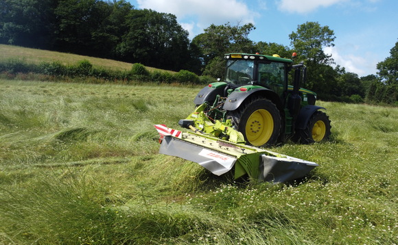 On Test: Claas Disco 3200C Contour