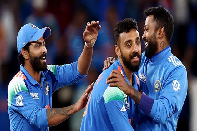 Ravi Shastri picks India's XI for clash against Australia in Champions Trophy