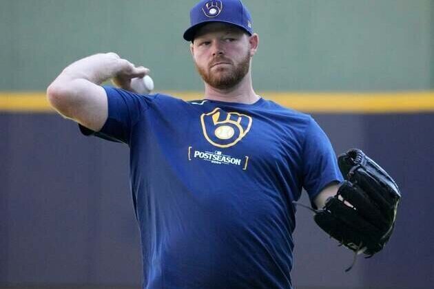 Starting pitchers for Brewers, Rays make long-awaited returns