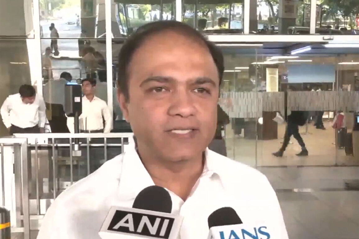 Maharashtra Minister Pankaj Rajesh Bhoyar supports Speaker Om Birla amid no-confidence motion