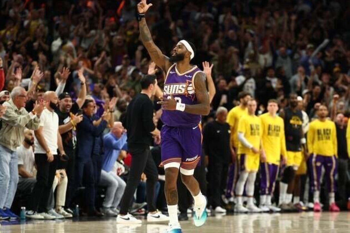 NBA roundup: Last-second trey gives Suns wild win over Lakers