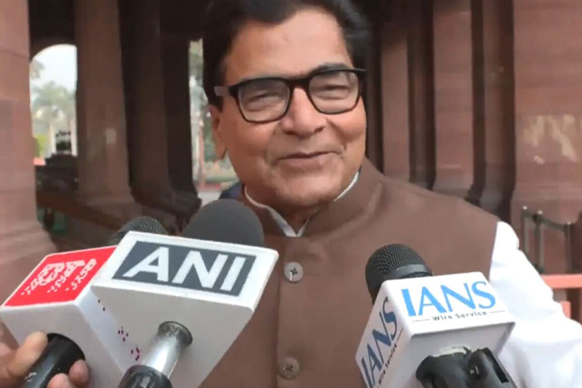 "Kaunsa arthshastri CM baitha hai": Ram Gopal Yadav's jibe at Yogi Adityanath ahead of UP budget