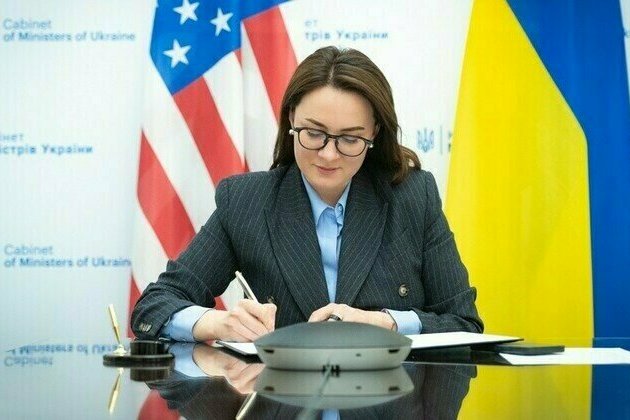 US and Ukraine sign memorandum on mineral resource deal