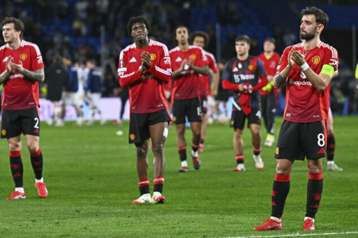 United draw in Spain in Europa League last 16 as Spurs beaten