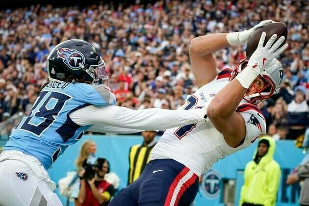 Titans place CB L'Jarius Sneed (quad) on injured reserve