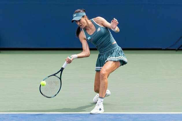 Sorana Cirstea makes plea for stolen trophy to be returned