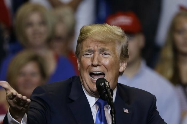 Trump Praises Mexico, Threatens Canada with Auto Tariffs