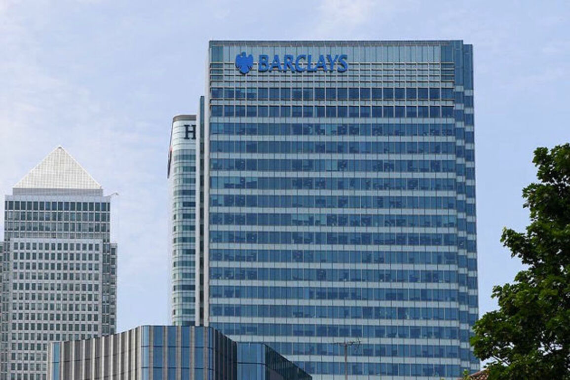 Barclays Bank plans shift of European HQ from Dublin to Paris