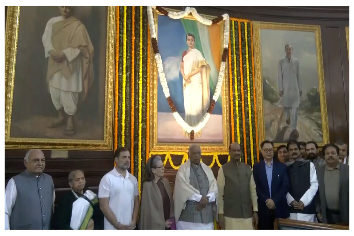 Lok Sabha Speaker, Congress leaders pay floral tributes to former PM Indira Gandhi on her 108th birth anniversary