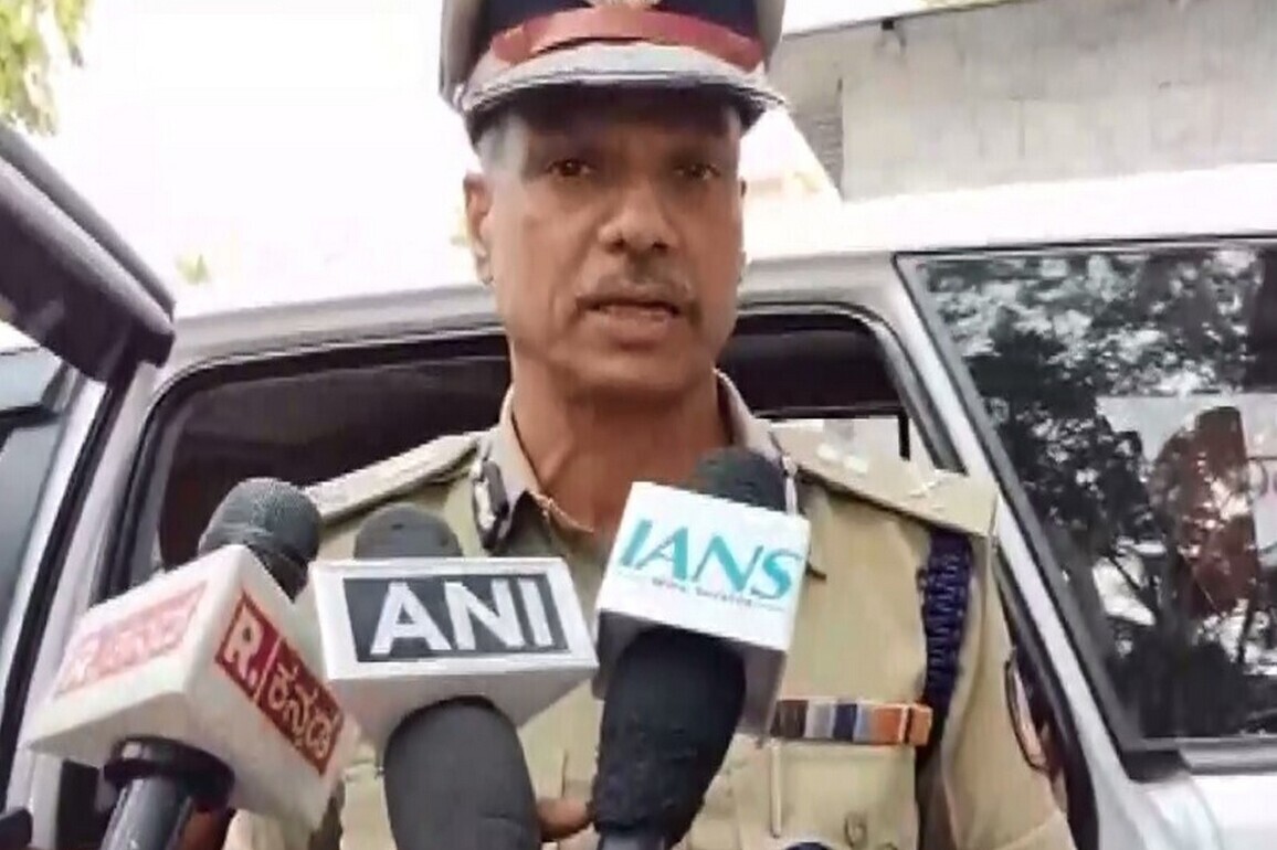 Karnataka: DGP Prisons Alok Kumar inspects Hindalga Central Jail, directs improved security measures