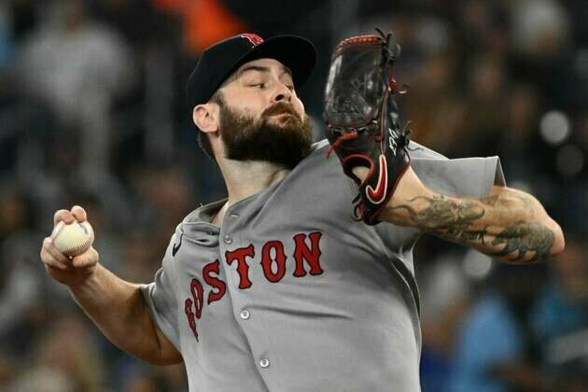 Red Sox RHP Lucas Giolito (elbow) not on wild-card roster