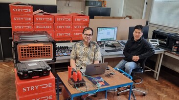 Professor Nicholas Rawlinson and Dr Chuan Lu, of Cambridge University with their recently pur-chased STRYDE nodal systems