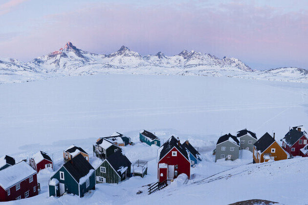 France warns US over Greenland