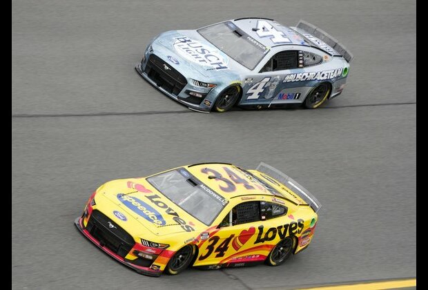 2021 Daytona 500 winner Michael McDowell tops first practices