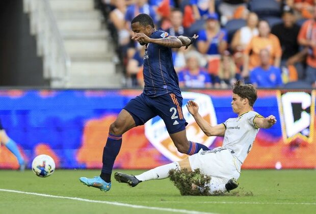 Crew get late equalizer to stun FC Cincinnati