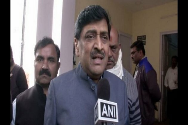 Ashok Chavan demands high-level probe in alleged phone tapping