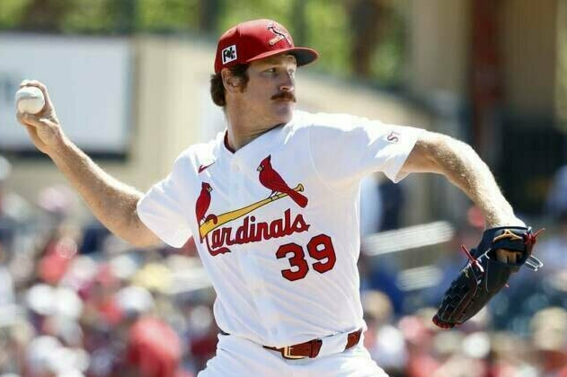 Cards' Miles Mikolas bids for bounce-back effort vs. Phillies