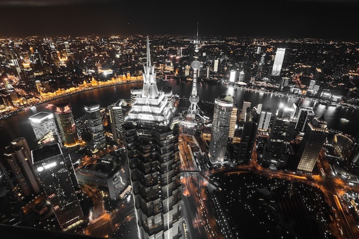Shanghai sees nearly 50-pct surge in foreign tourists in Jan-Nov