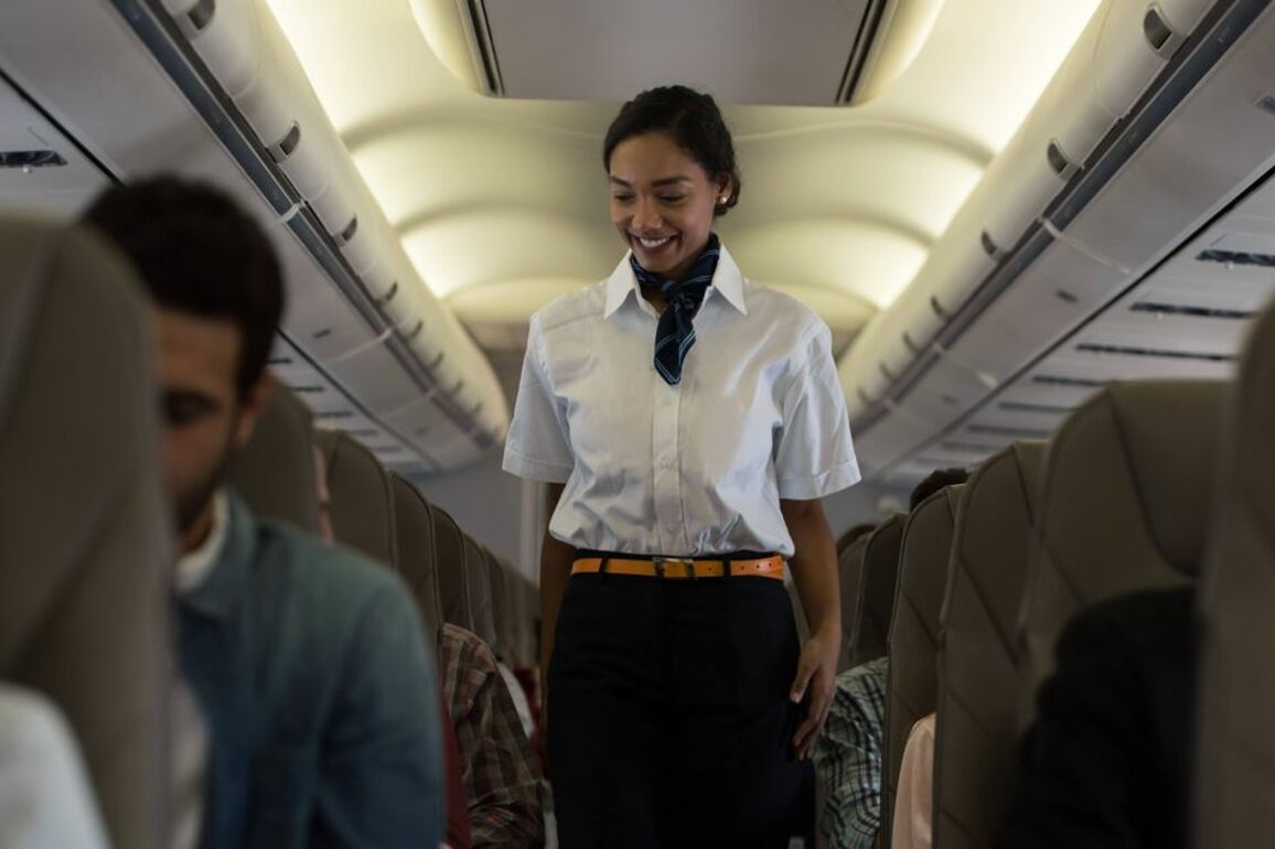Flight attendant lists 5 things to 'never do' when you're plane passenger