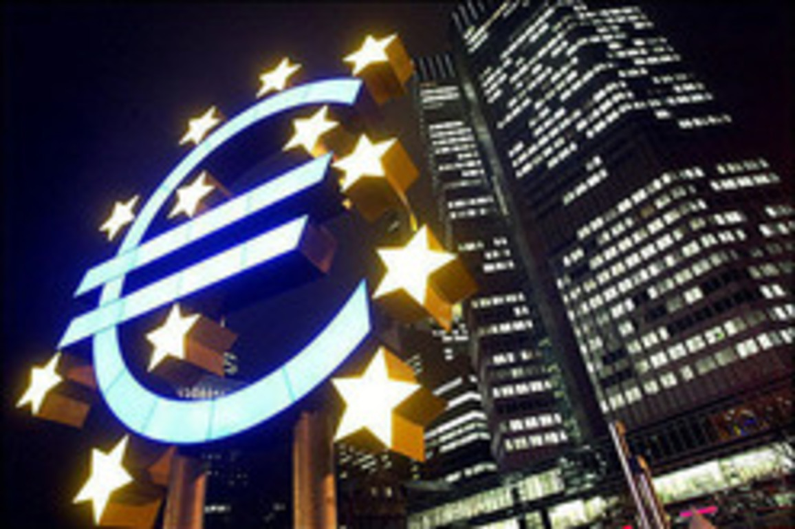 Draghi slashes interest rates, unveils bond buying plan