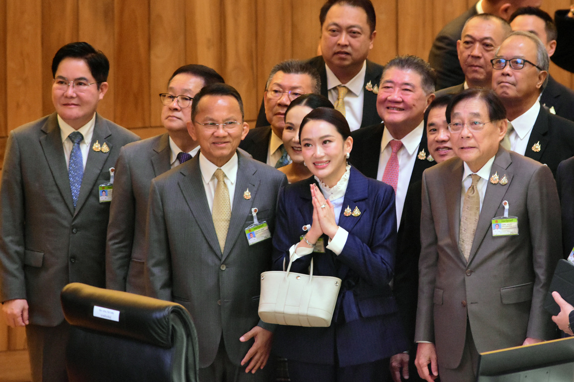 THAILAND-BANGKOK-PM-PARLIAMENT-NO-CONFIDENCE VOTE