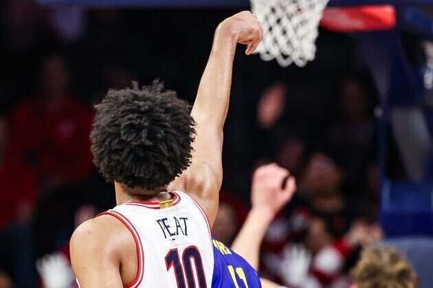 No. 1 Arizona remains undefeated with win vs. South Dakota State