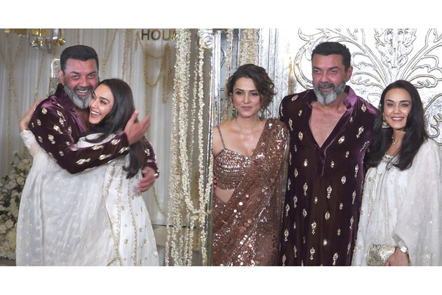 'Soldier' stars Bobby Deol-Preity Zinta reunite at Manish Malhotra's Diwali party, shares warm hug