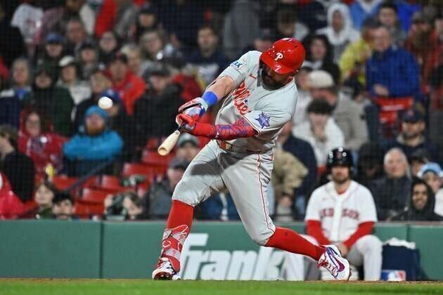 Kyle Schwarber goes deep again as Phillies down Red Sox