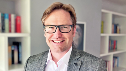 CMOStores.com drafts Customer Experience Director