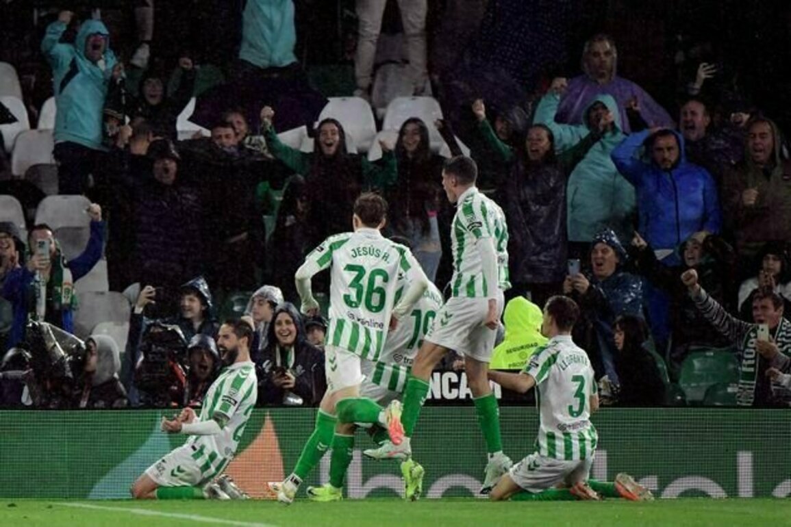 Real Madrid miss chance to go top in La Liga with 2-1 loss at Betis