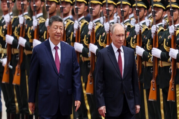 Beijing: Chinese President Xi Jinping welcomes Russian President Putin