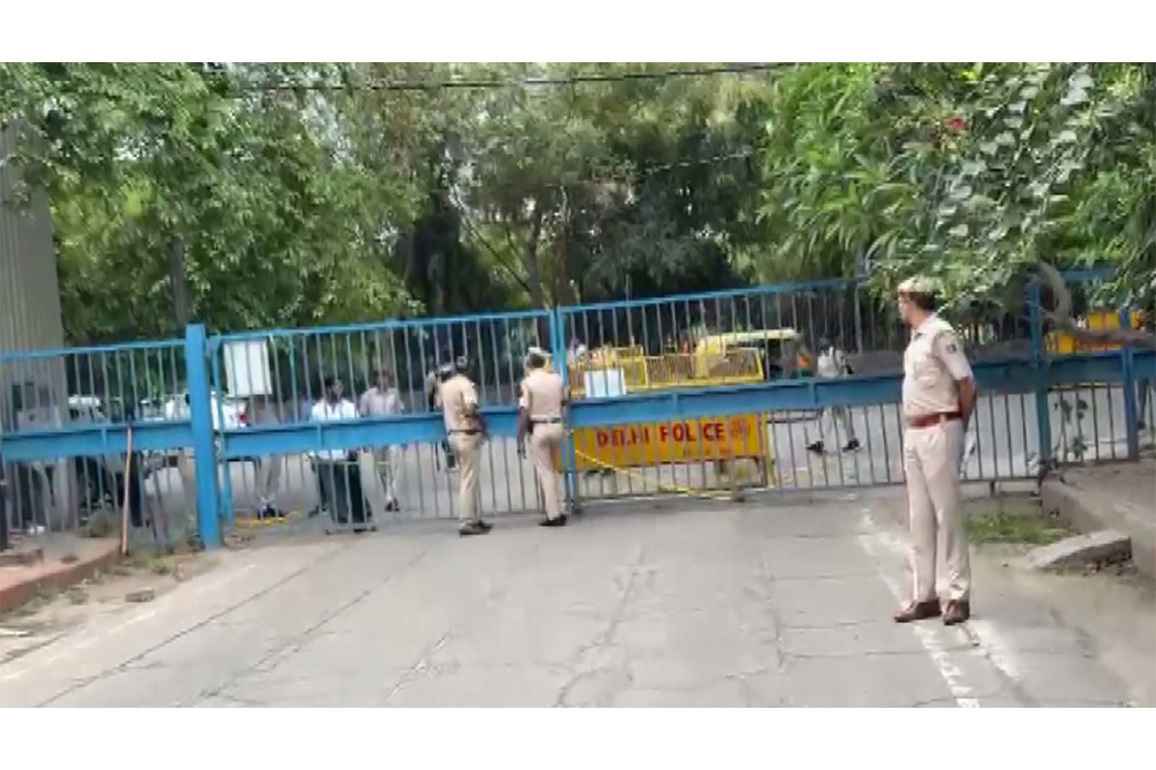 Assam Police searches Pawan Khera's Delhi residence after Himanta Sarma's wife files FIR against him
