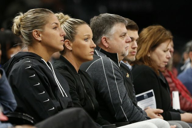 Players push for Dream to oust owner Loeffler