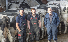 Dual milking system at Cornish family dairy farm