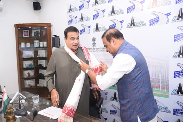 Assam CM, Union Minister Nitin Gadkari review key infra projects