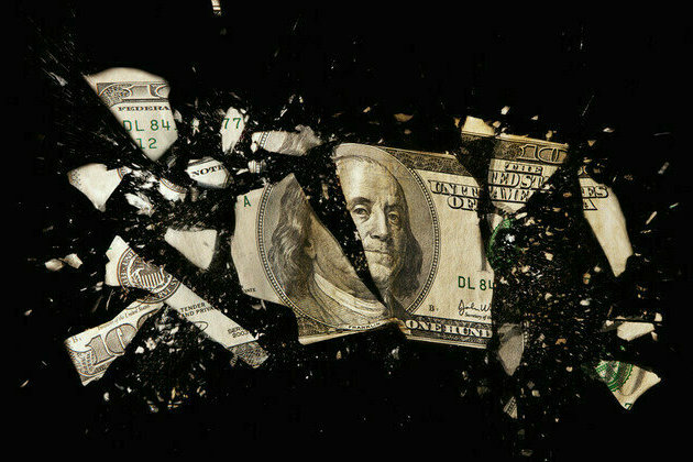 Major global bank warns of potential dollar crisis