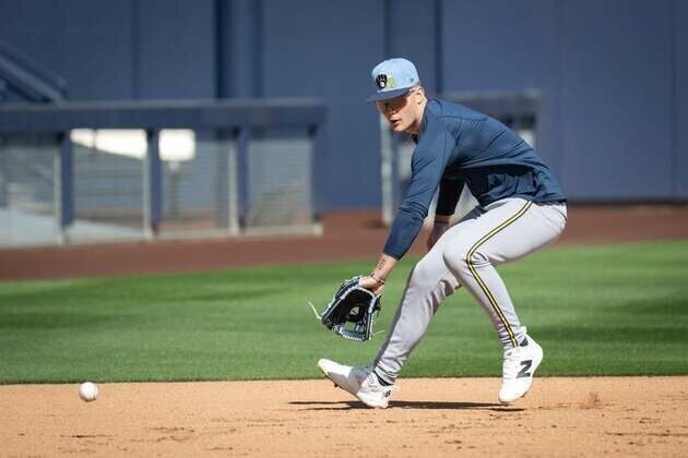 Reports: Brewers prepared to promote SS Cooper Pratt