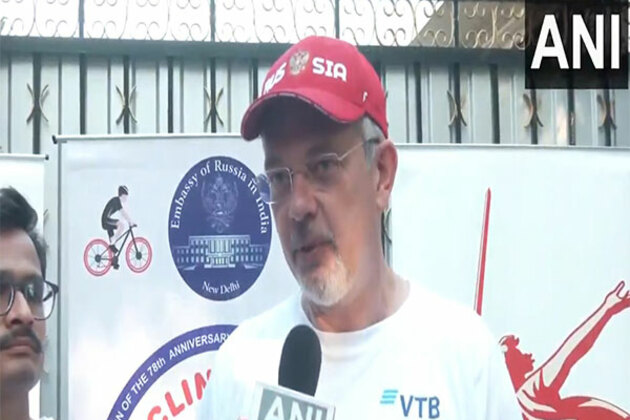 New Delhi: Russian Embassy, Indian Cyclists organise cycle rally to mark 80th anniversary of victory in Great Patriotic War