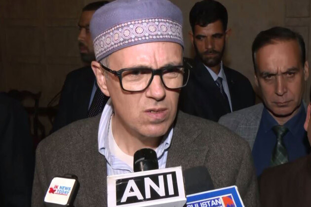 'Regrettable, PM Modi should take action': Omar Abdullah slams Giriraj Singh over "namak haram" remarks