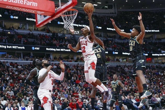Bulls hope to get stars shining again, host Trail Blazers