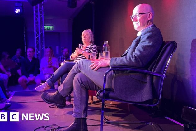 Pro-Palestinian protesters disrupt John Swinney Fringe event