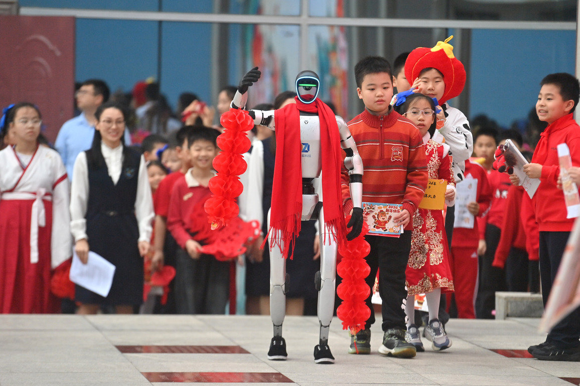 CHINA-SCHOOL-NEW SEMESTER (CN)