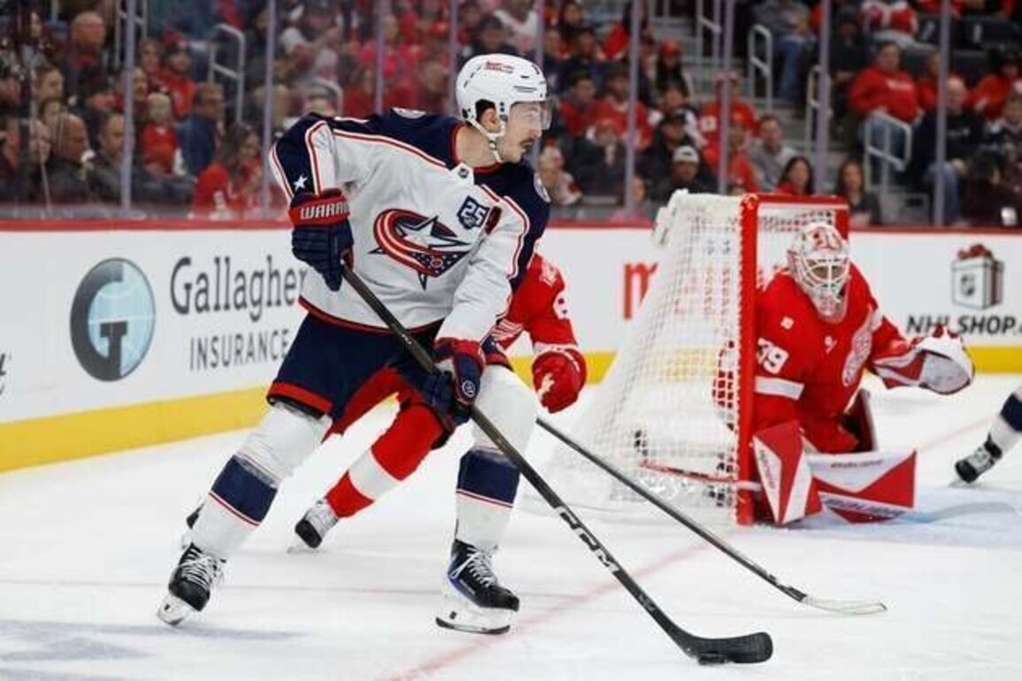 Slumping Jackets, Wings meet with playoff spot within reach
