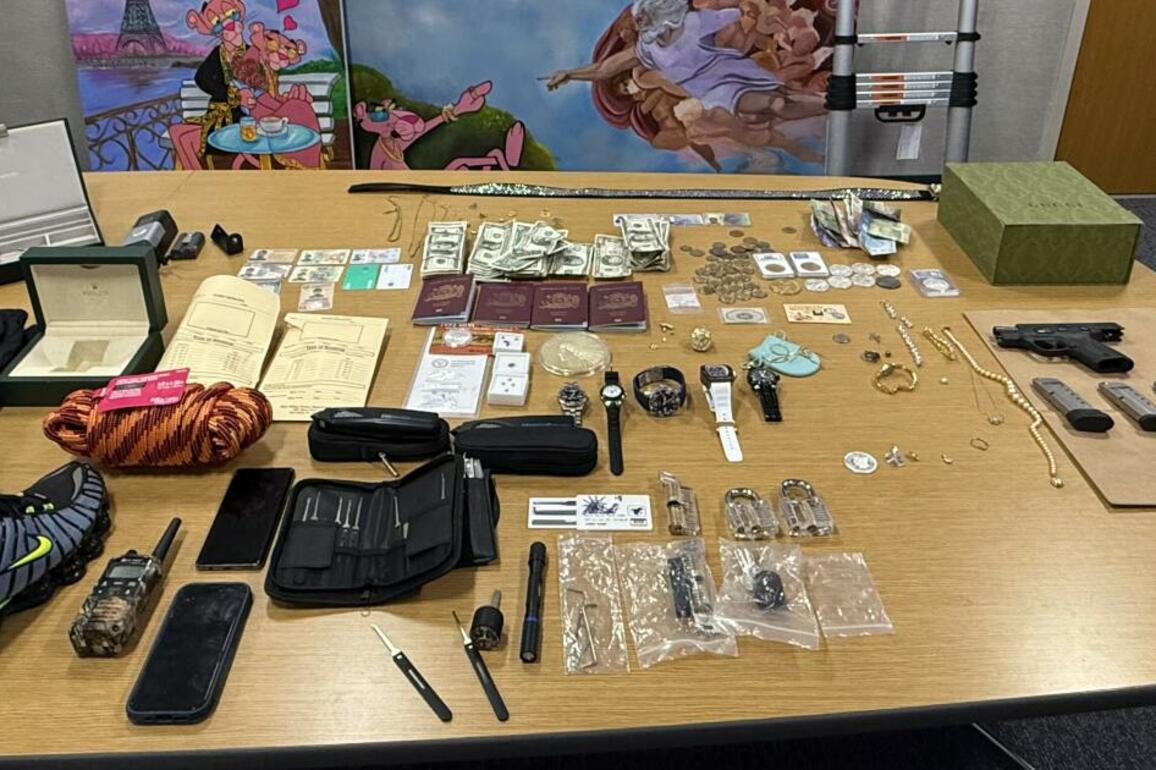 Chilean foursome accused in $3-million jewelry heist