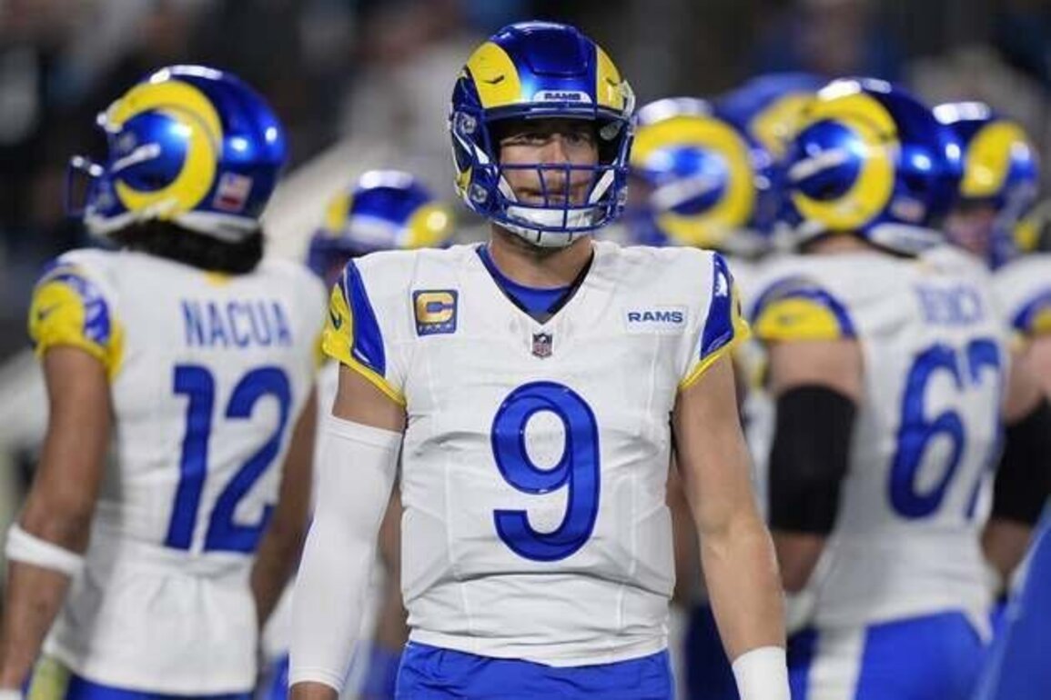 Report: X-rays negative on Rams QB Matthew Stafford's finger
