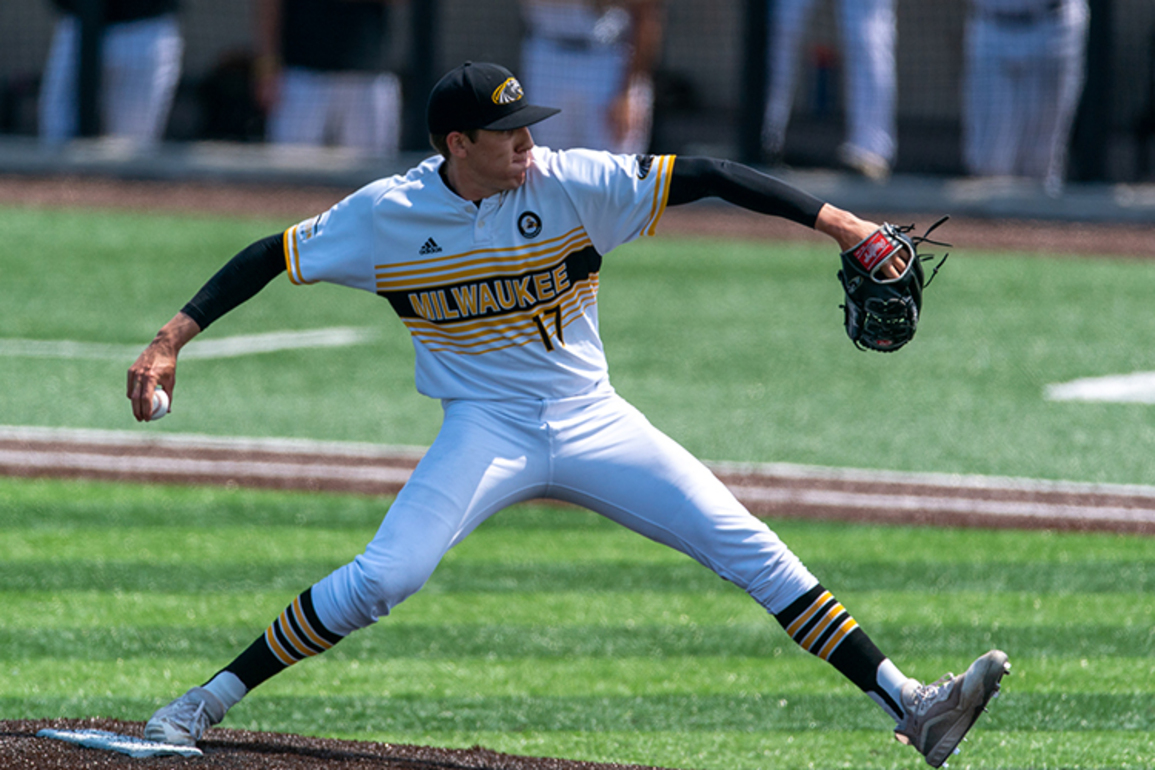 Second UWM baseball player makes majors, while the first makes a spectacular catch
