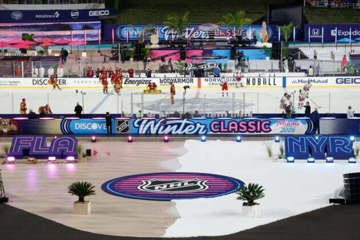 Rangers ride Mika Zibanejad's hat trick to Winter Classic win over Panthers