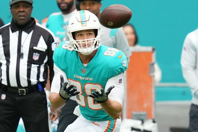Report: Patriots signing ex-Dolphins TE Mike Gesicki